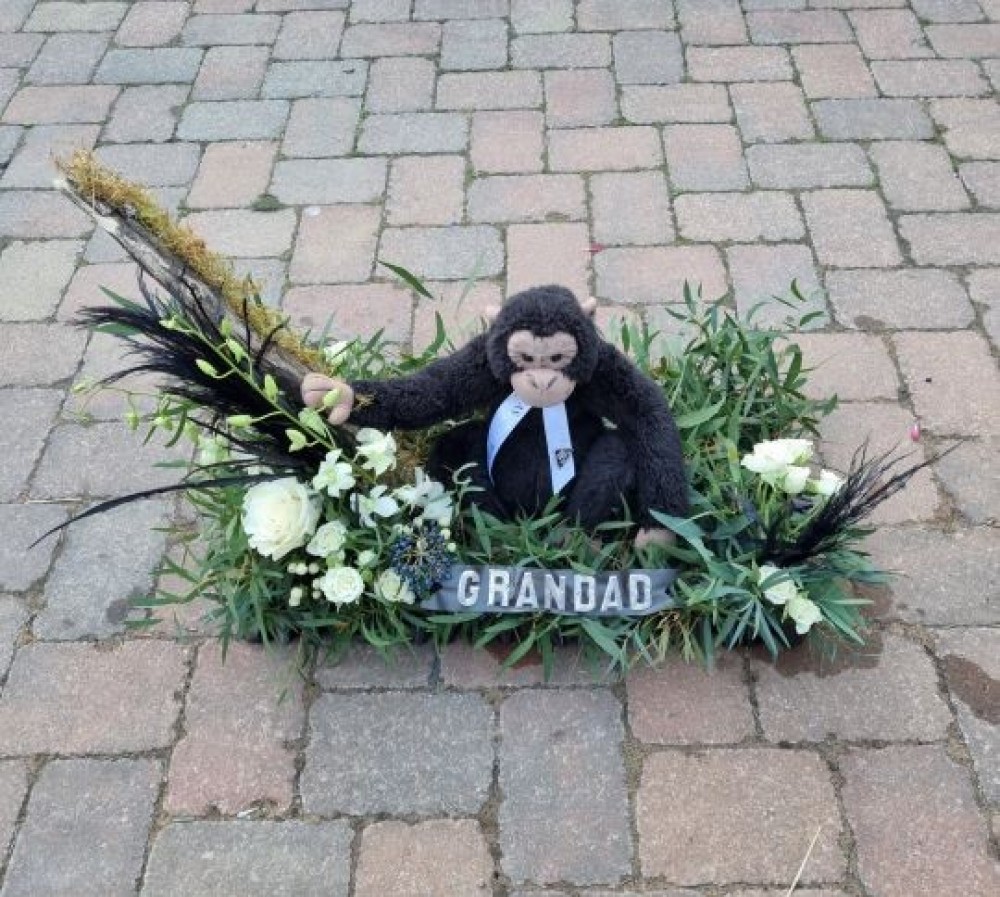 3D Monkey funeral tribute