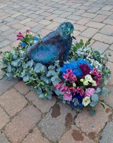 3D Pigeon Funeral Tribute